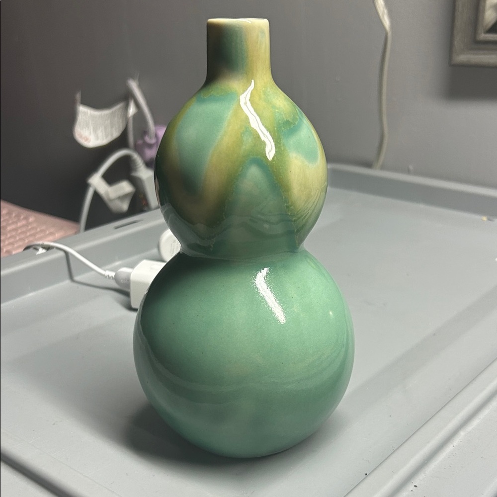 Japanese Gourd Shaped Saki‎ Bottle Vase Green Drip Glaze Size 8.5" H